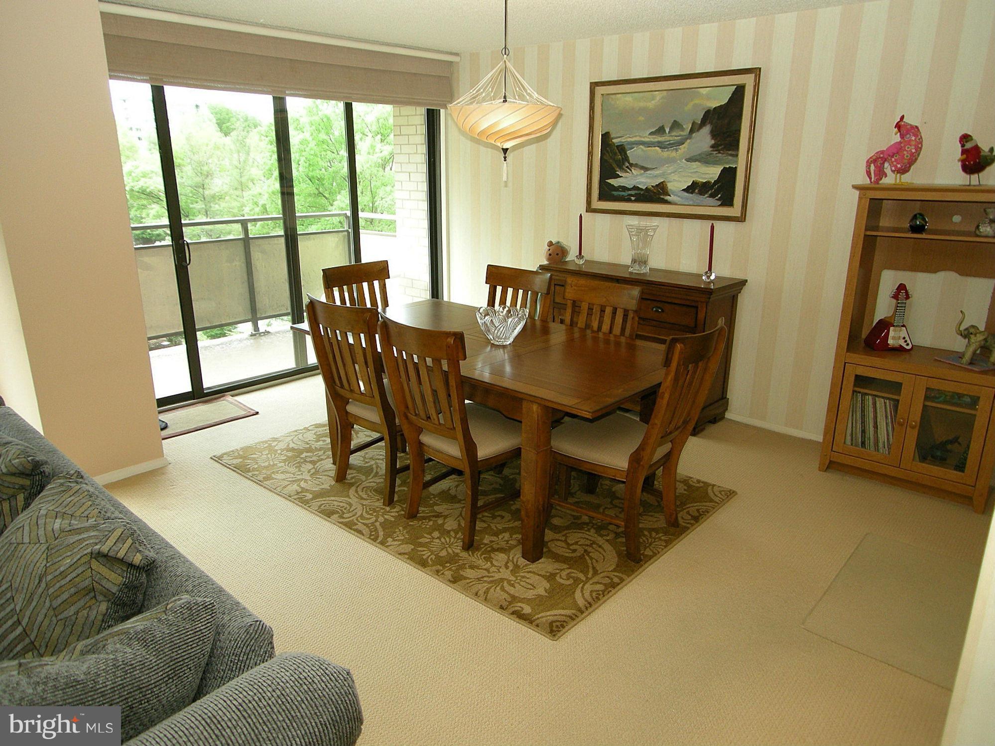 5225 Pooks Hill Road, Unit 709N Bethesda, MD 20814 - Photo 9 of 26 Dining Room