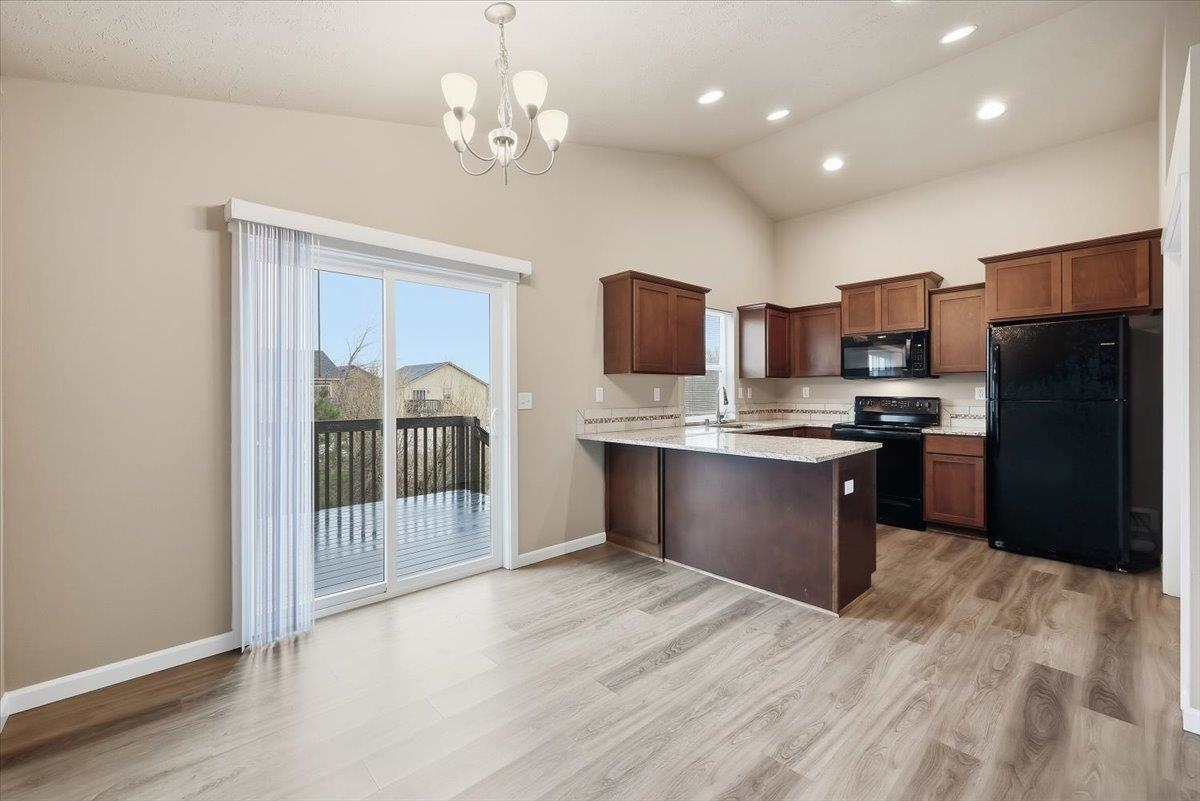 8416 North Summerhill Lane Spokane, WA 99208 - Photo 7 of 20