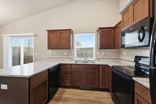 $484,950 | 8416 North Summerhill Lane, Spokane, WA 99208