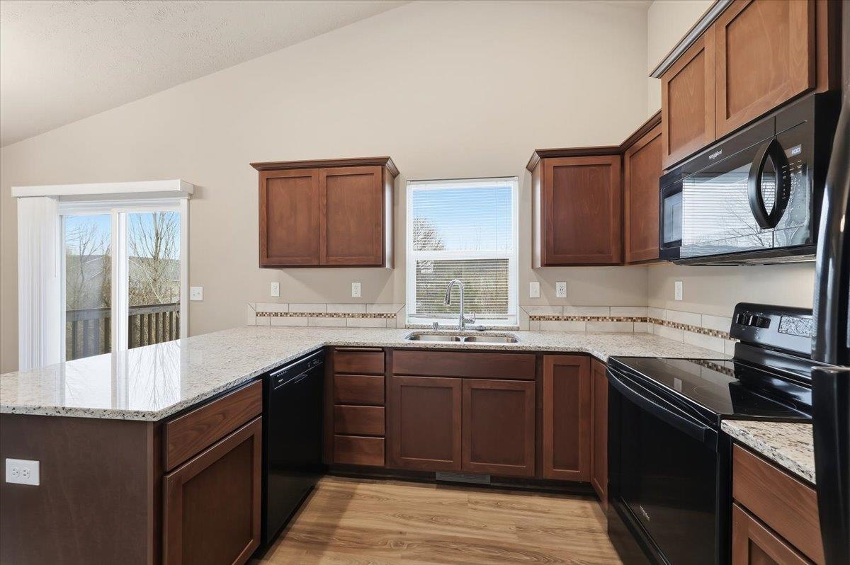 8416 North Summerhill Lane Spokane, WA 99208 - Photo 8 of 20