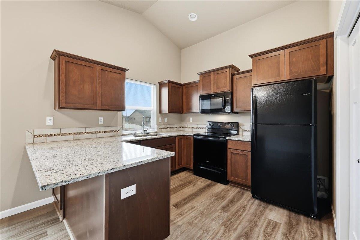 8416 North Summerhill Lane Spokane, WA 99208 - Photo 9 of 20