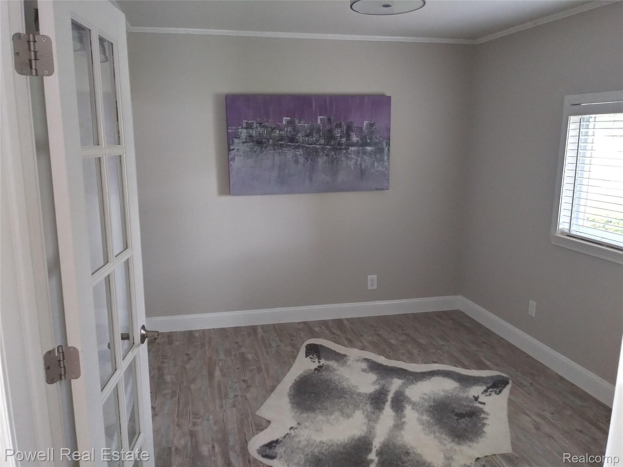 3054 Hessel Avenue Rochester, MI 48307 - Photo 13 of 32 20210508_152526_HDR.jpg