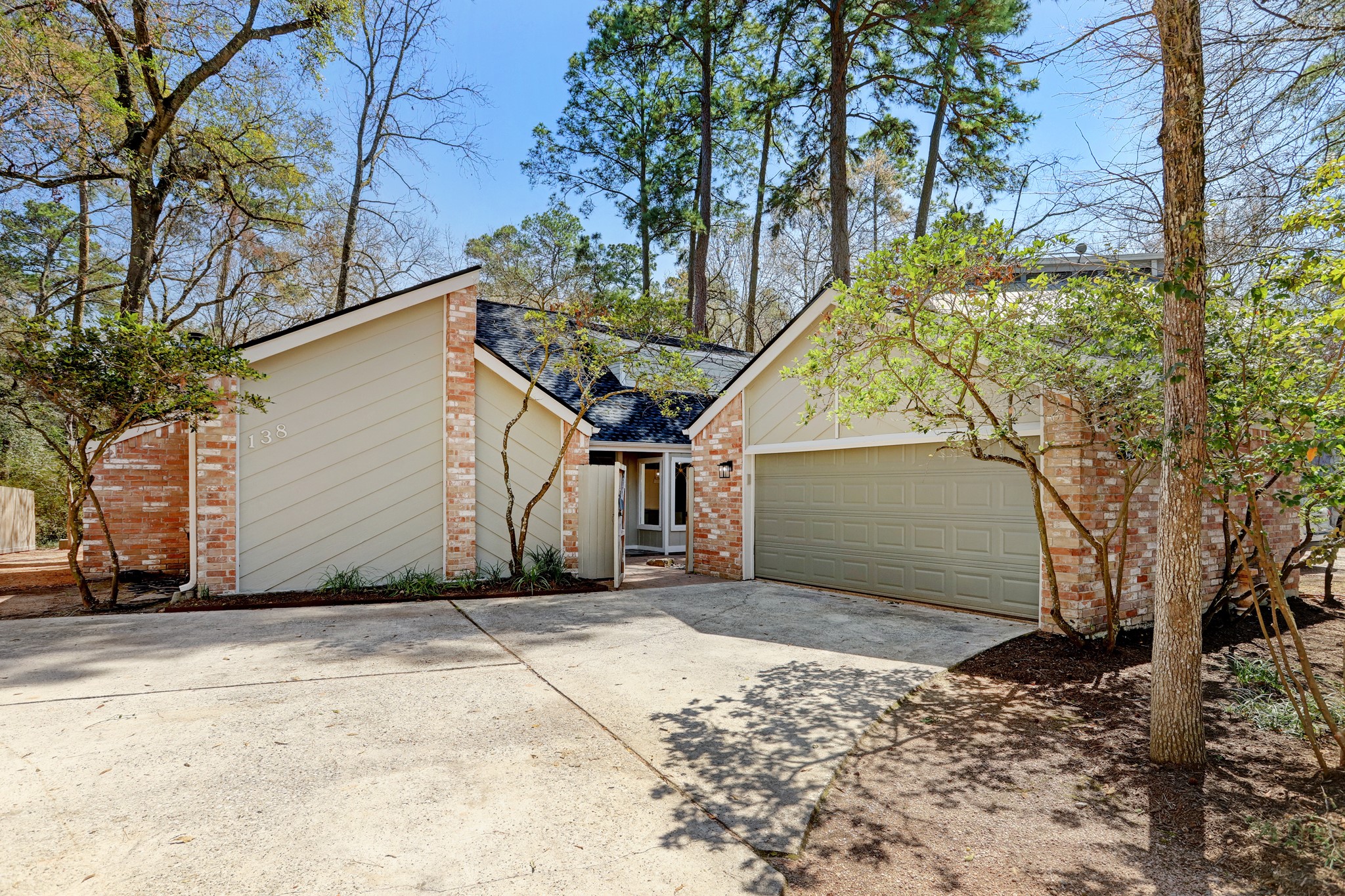 138 South Timber Top Drive Spring, TX 77380 - Photo 2 of 45
