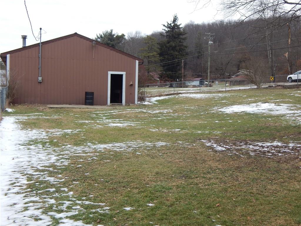 543 Oneida Valley Road Butler, PA 16001 - Photo 4 of 30 a view of a house with a yard