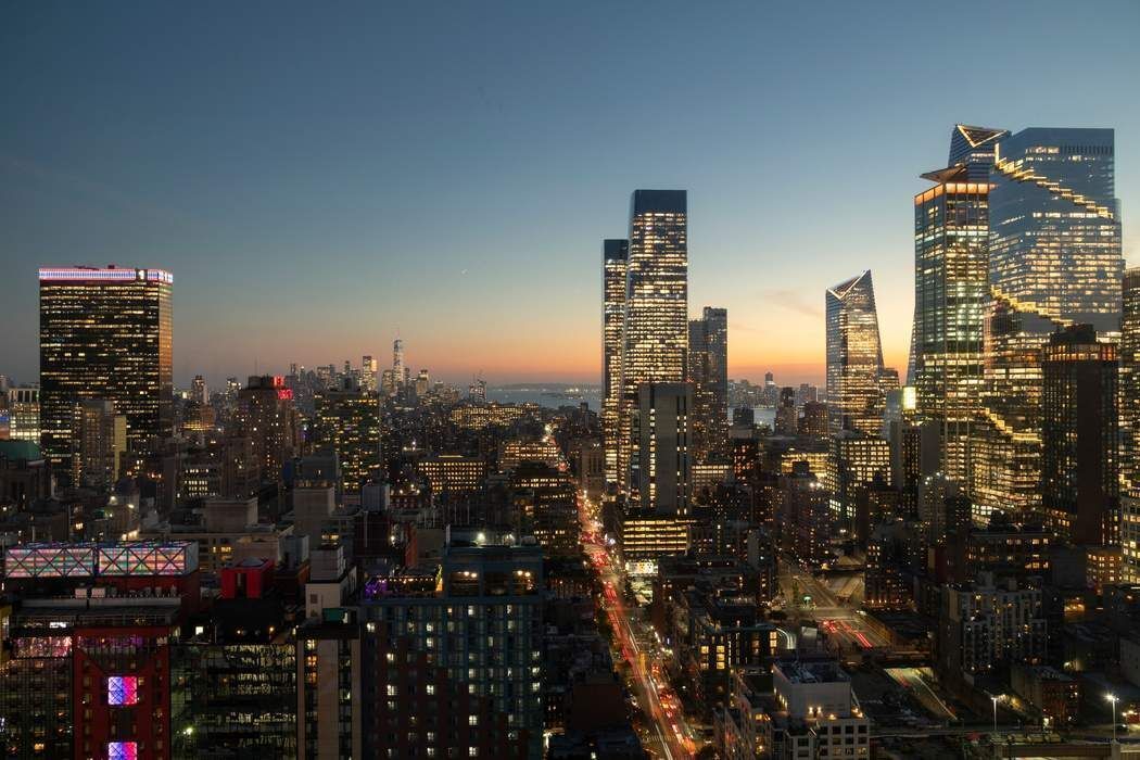 350 West 42nd Street, Unit 44H Manhattan, NY 10036 - Photo 12 of 20