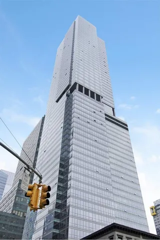 $1,349,000 | 350 West 42nd Street, Unit 44H | Hell's Kitchen