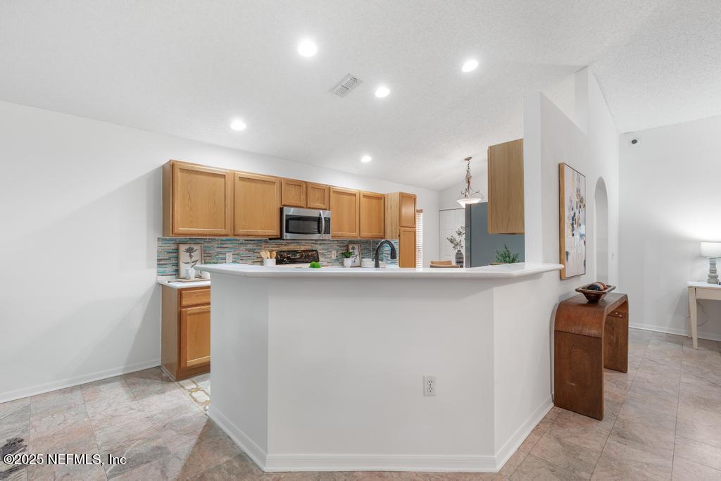 83 Reeding Ridge Drive East Jacksonville, FL 32225 - Photo 12 of 44 83 Reeding Ridge Dr E staged-14