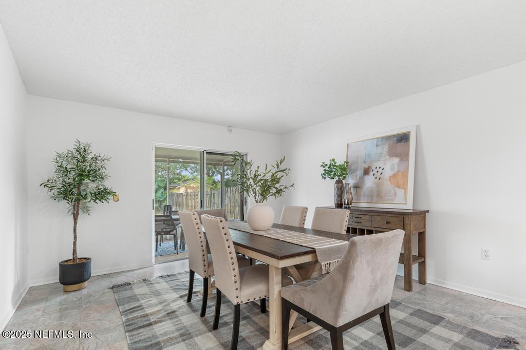 83 Reeding Ridge Drive East Jacksonville, FL 32225 - Photo 14 of 44 83 Reeding Ridge Dr E staged-16