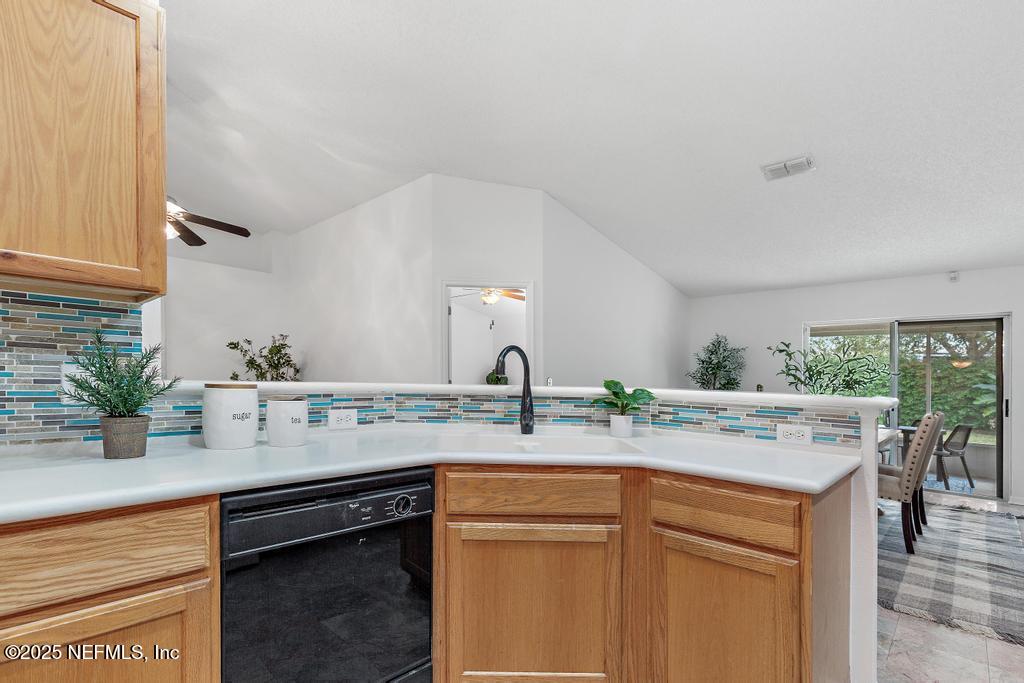 83 Reeding Ridge Drive East Jacksonville, FL 32225 - Photo 19 of 44 83 Reeding Ridge Dr E staged-21
