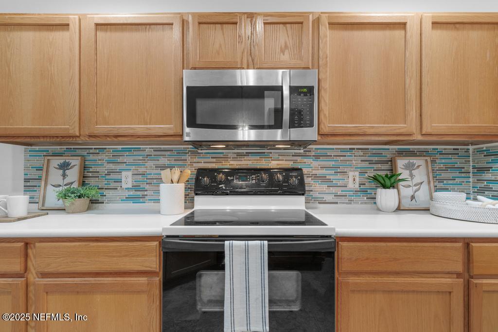 83 Reeding Ridge Drive East Jacksonville, FL 32225 - Photo 20 of 44 83 Reeding Ridge Dr E staged-22