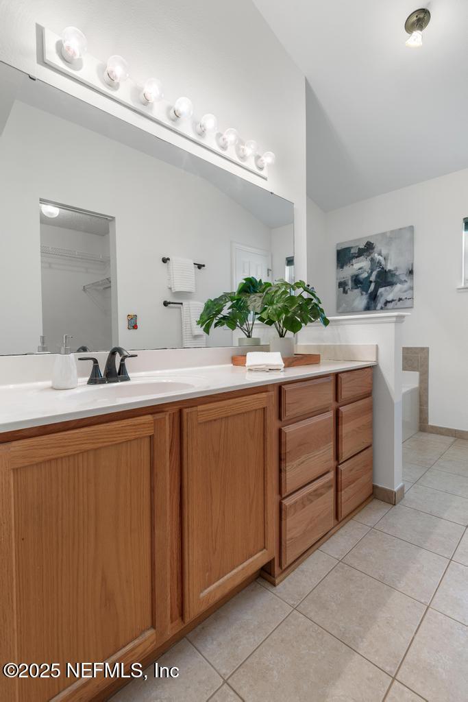 83 Reeding Ridge Drive East Jacksonville, FL 32225 - Photo 29 of 44 83 Reeding Ridge Dr E staged-30