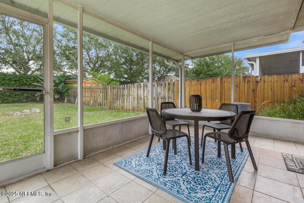 83 Reeding Ridge Drive East Jacksonville, FL 32225 - Photo 30 of 44 83 Reeding Ridge Dr E staged-32