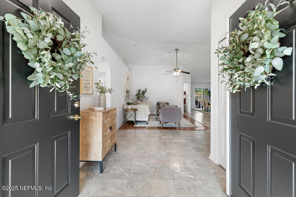 83 Reeding Ridge Dr E staged-2