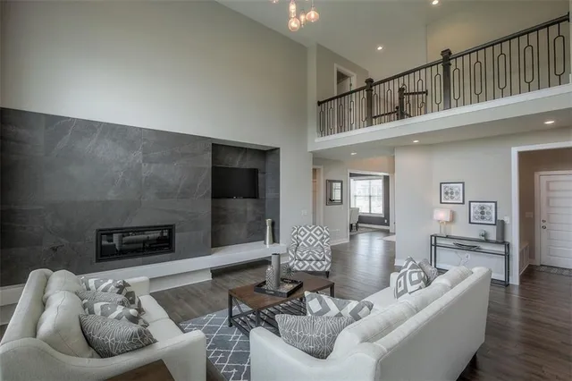 $819,900 | 18421 Caenen Street, Overland Park, KS 66013