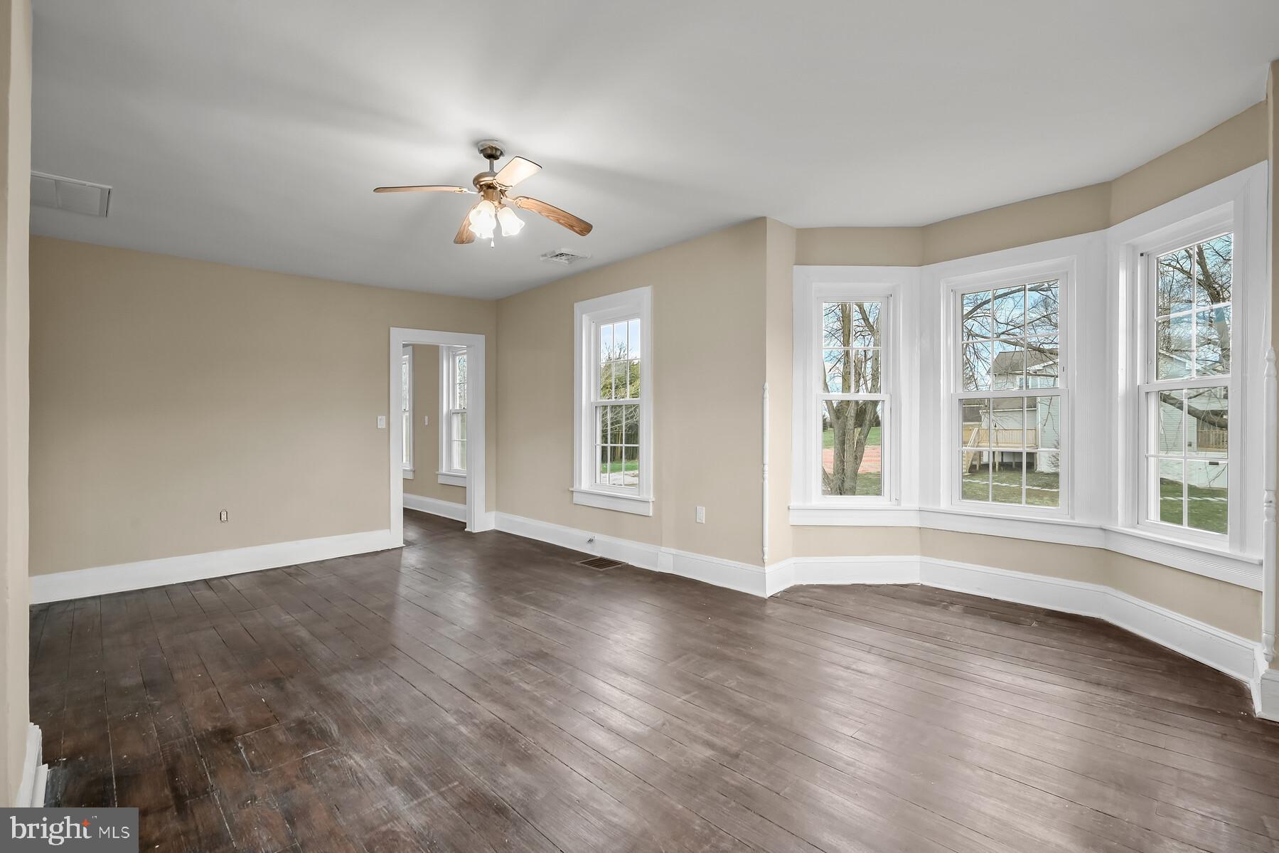 2378 Mayberry Road Westminster, MD 21158 - Photo 16 of 29 Upper-Level Family Rm Bright, Lovely Bow Window
