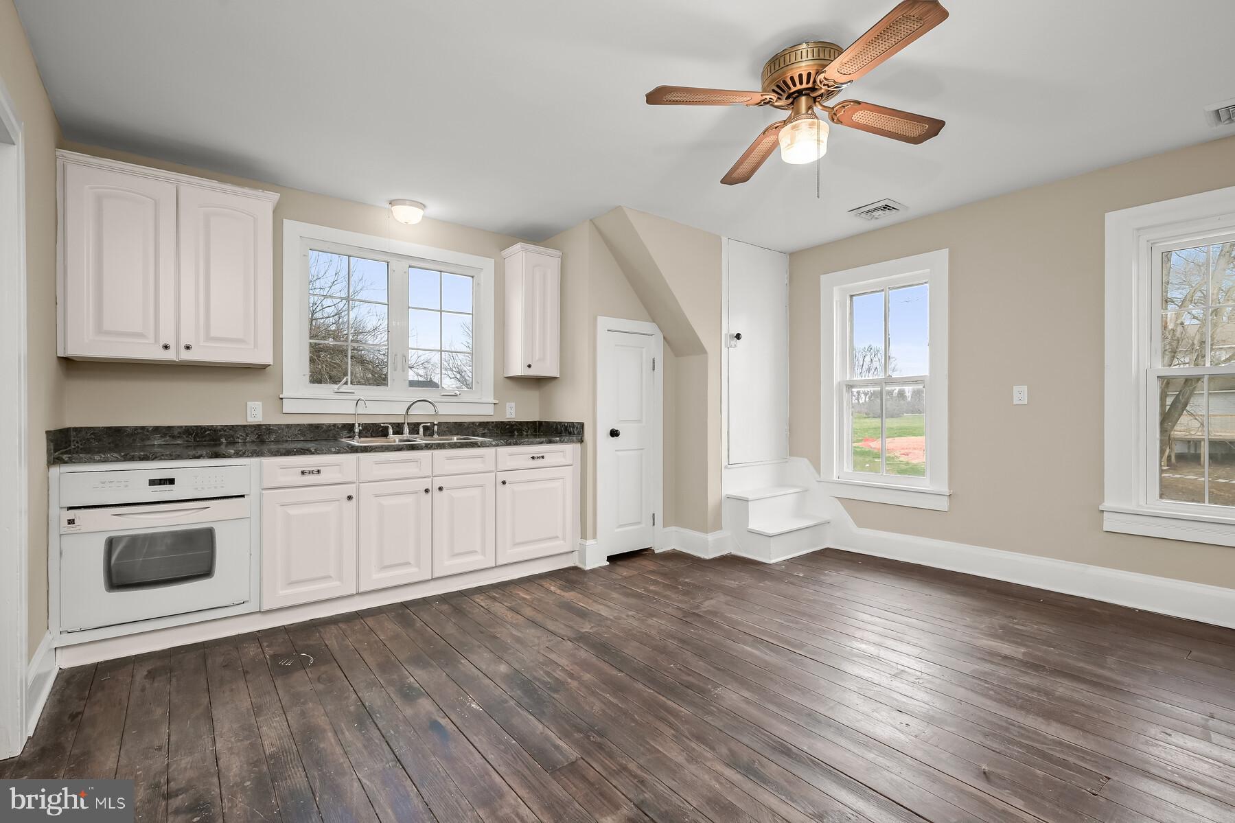 2378 Mayberry Road Westminster, MD 21158 - Photo 25 of 29 Upper-Level Kitchenette w/ fresh paint