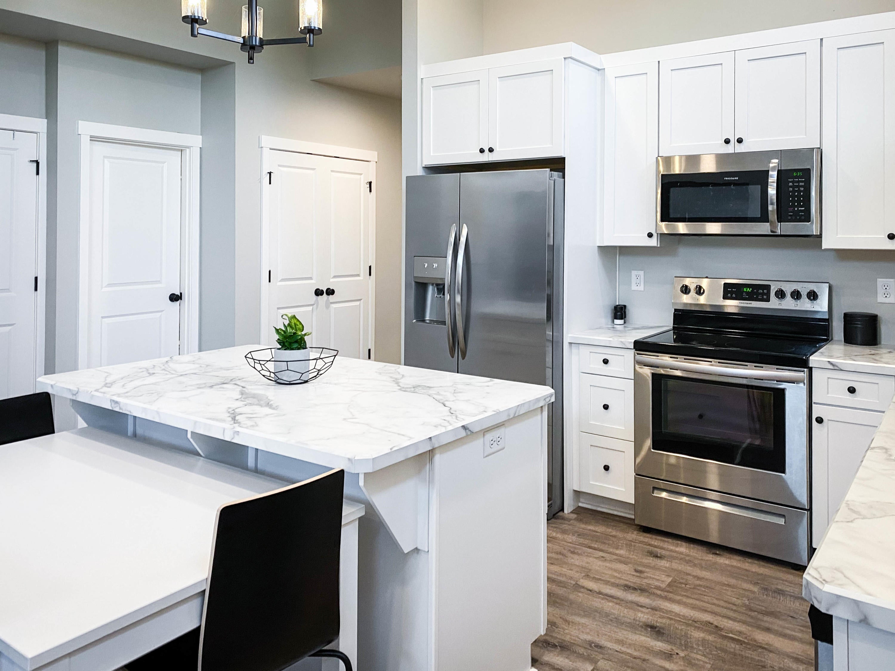 16447 Bassett Road La Pine, OR 97739 - Photo 4 of 16 Chamberlain - Kitchen 3