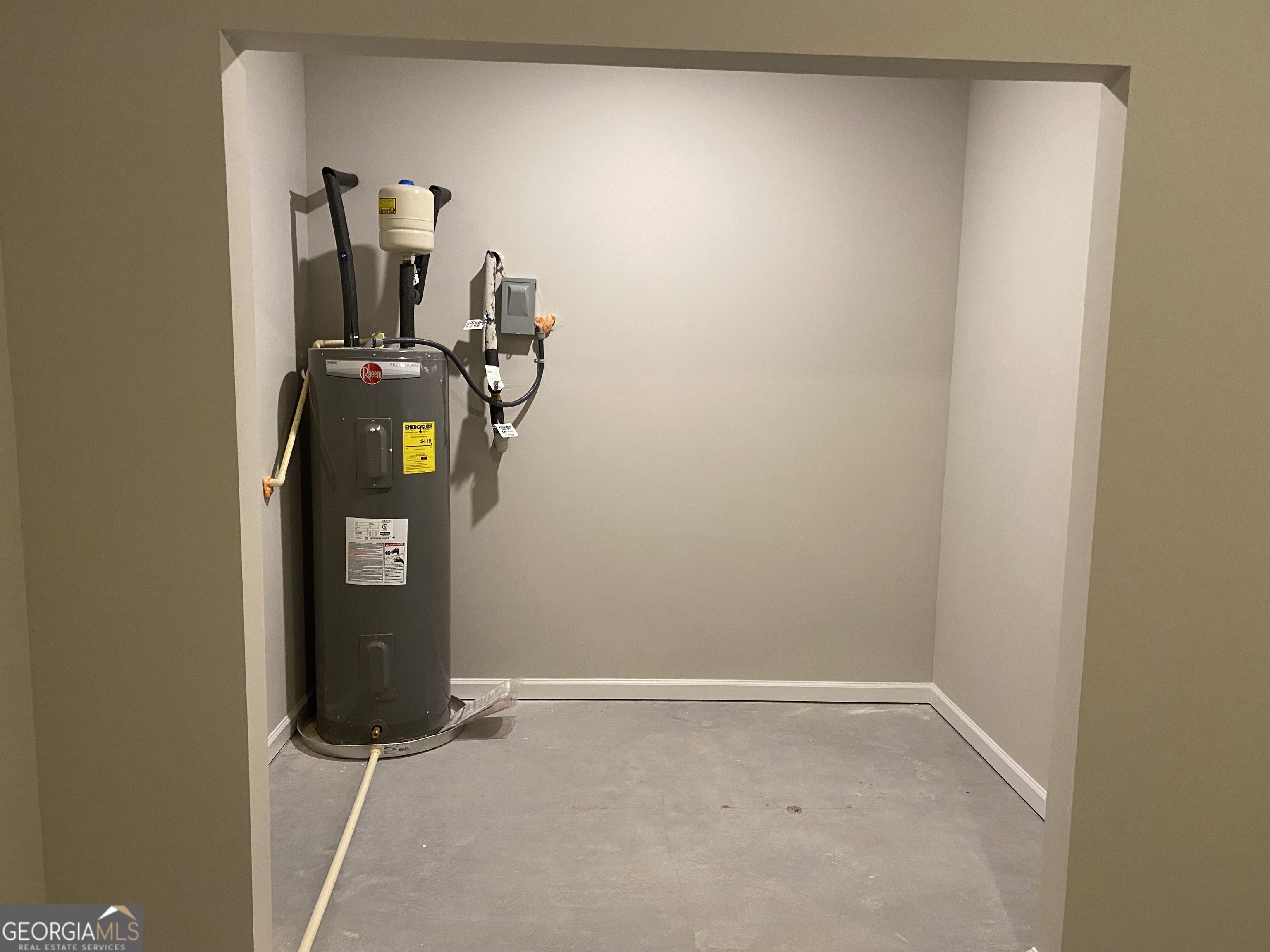 216 Finley Drive Commerce, GA 30529 - Photo 19 of 22 a view of storage and utility room