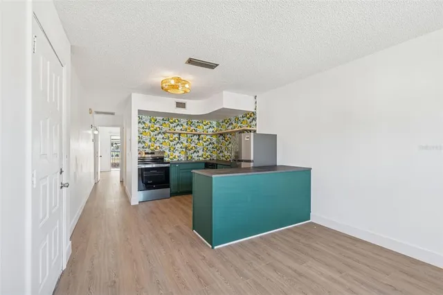 $1,499 | 4511 South Oak Drive, Unit R32A, Tampa, FL 33611