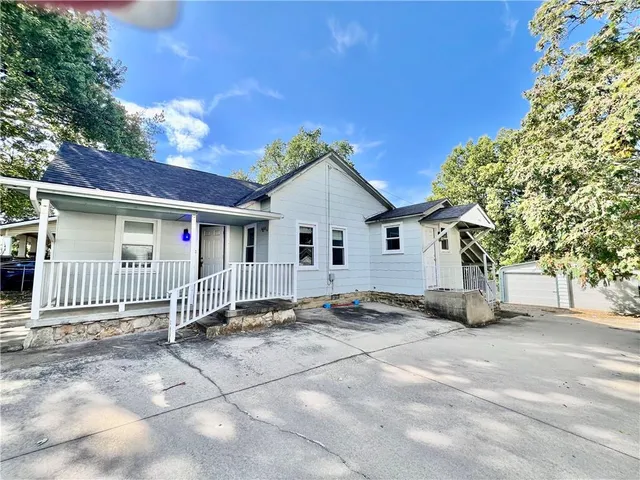 $98,000 | 613 South 4th Street, Independence, KS 67301