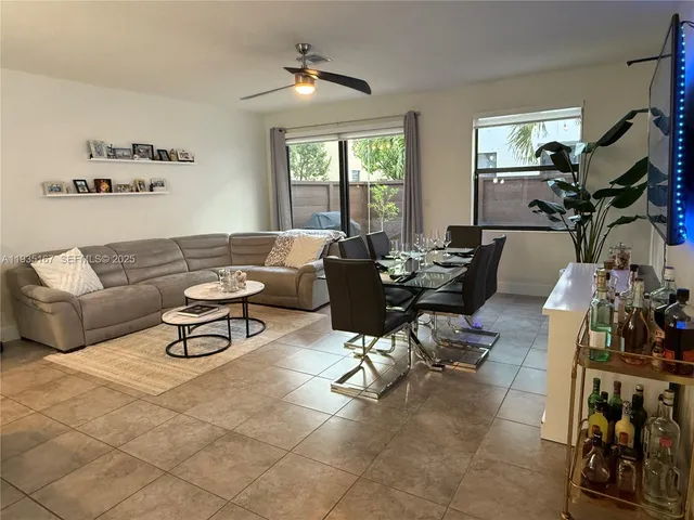 $3,900 | 15822 Northwest 91st Avenue, Miami Lakes, FL 33018