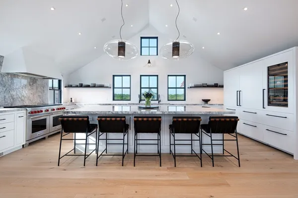 $100,000 | 30 Devon Street, Nantucket, MA 02554