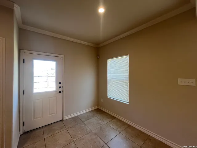 $1,325 | 6619 Arancione Avenue, Unit 104, San Antonio, TX 78233