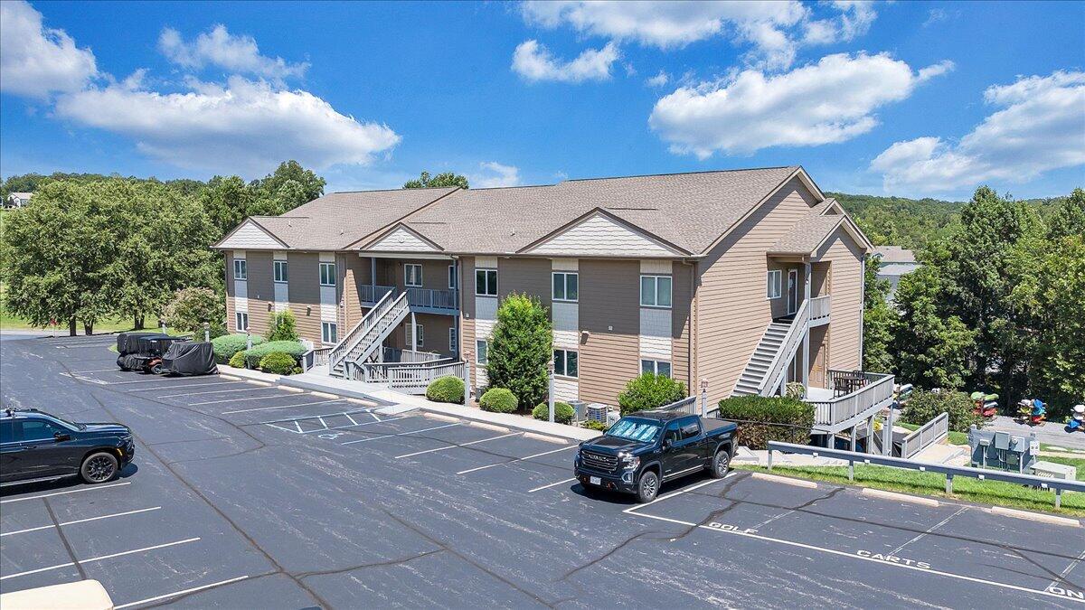 1209 Mariners Way, Unit 69 Huddleston, VA 24104 - Photo 1 of 72 Unit 69 Mariners Way