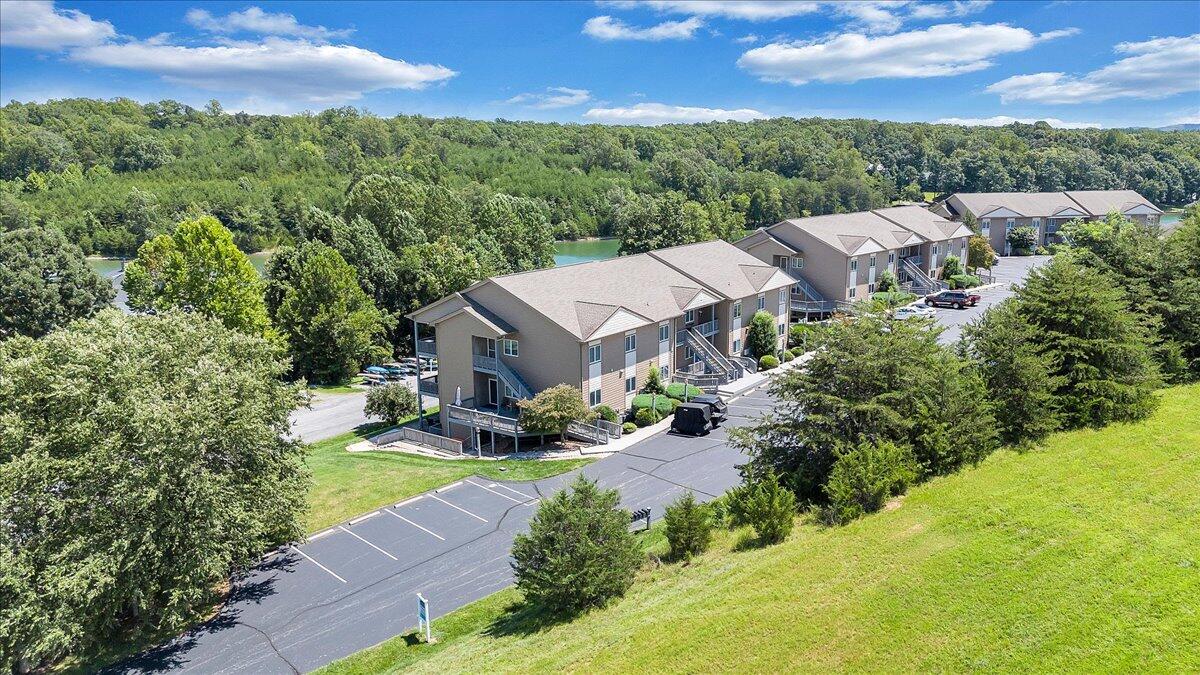 1209 Mariners Way, Unit 69 Huddleston, VA 24104 - Photo 48 of 72 an aerial view of a house with a garden