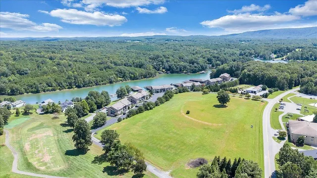 $389,900 | 1209 Mariners Way, Unit 69, Huddleston, VA 24104