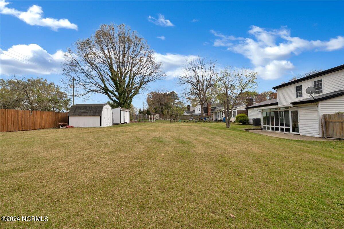 5316 Country Court Raleigh, NC 27609 - Photo 25 of 27 25-IMG_10189