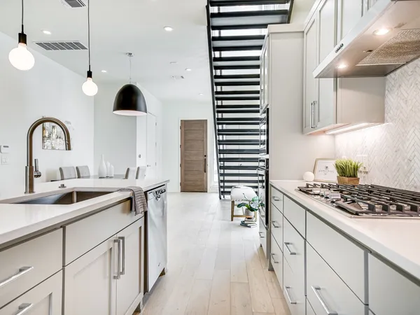 $5,000 | 2602 Sutherland Street, Austin, TX 78746