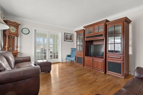 $270,000 | 2350 East B Avenue, Plainwell, MI 49080