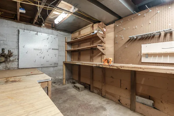 $270,000 | 2350 East B Avenue, Plainwell, MI 49080