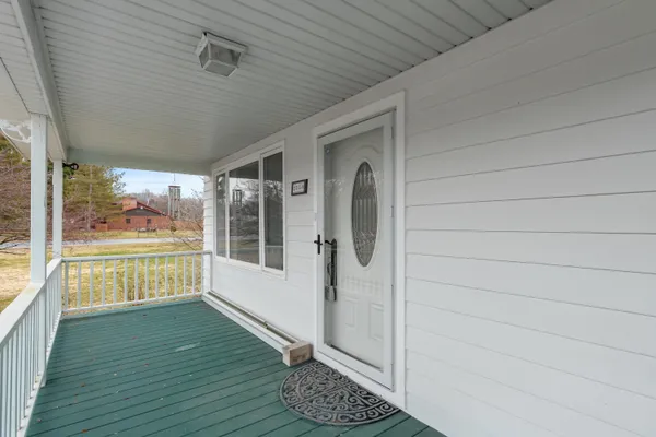 $270,000 | 2350 East B Avenue, Plainwell, MI 49080