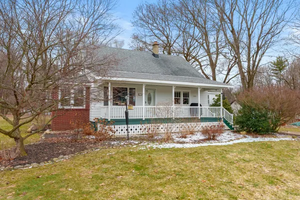 $270,000 | 2350 East B Avenue, Plainwell, MI 49080