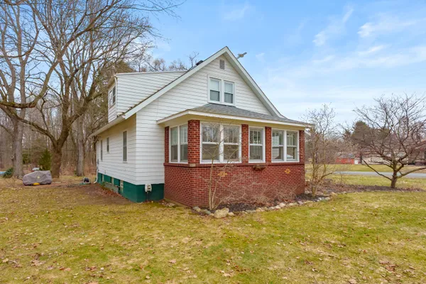 $270,000 | 2350 East B Avenue, Plainwell, MI 49080