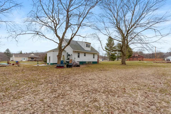$270,000 | 2350 East B Avenue, Plainwell, MI 49080