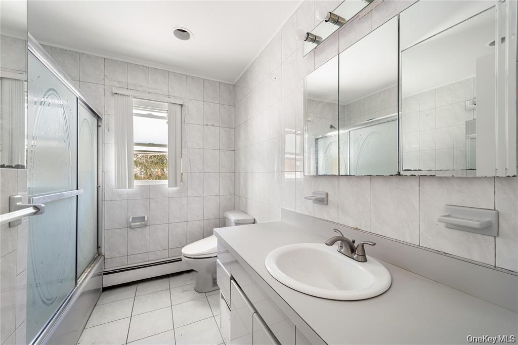 24 Elderberry Road Syosset, NY 11791 - Photo 6 of 16