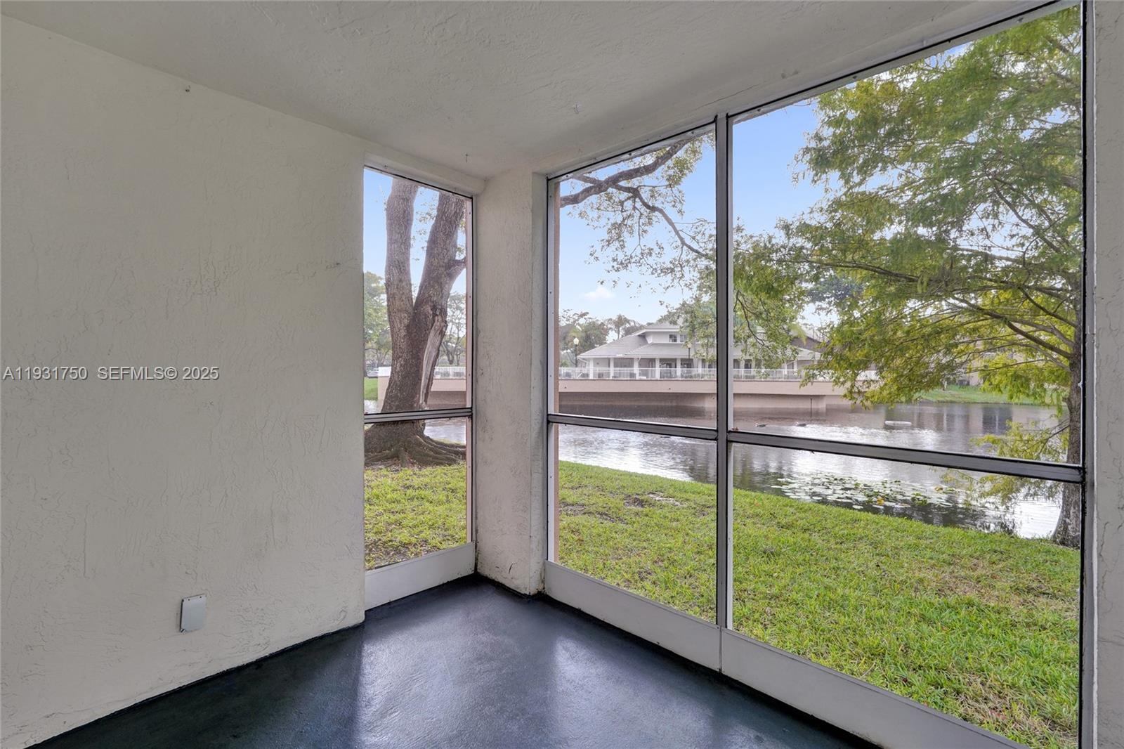 9833 Westview Drive, Unit 819 Coral Springs, FL 33076 - Photo 39 of 47 a view of front door