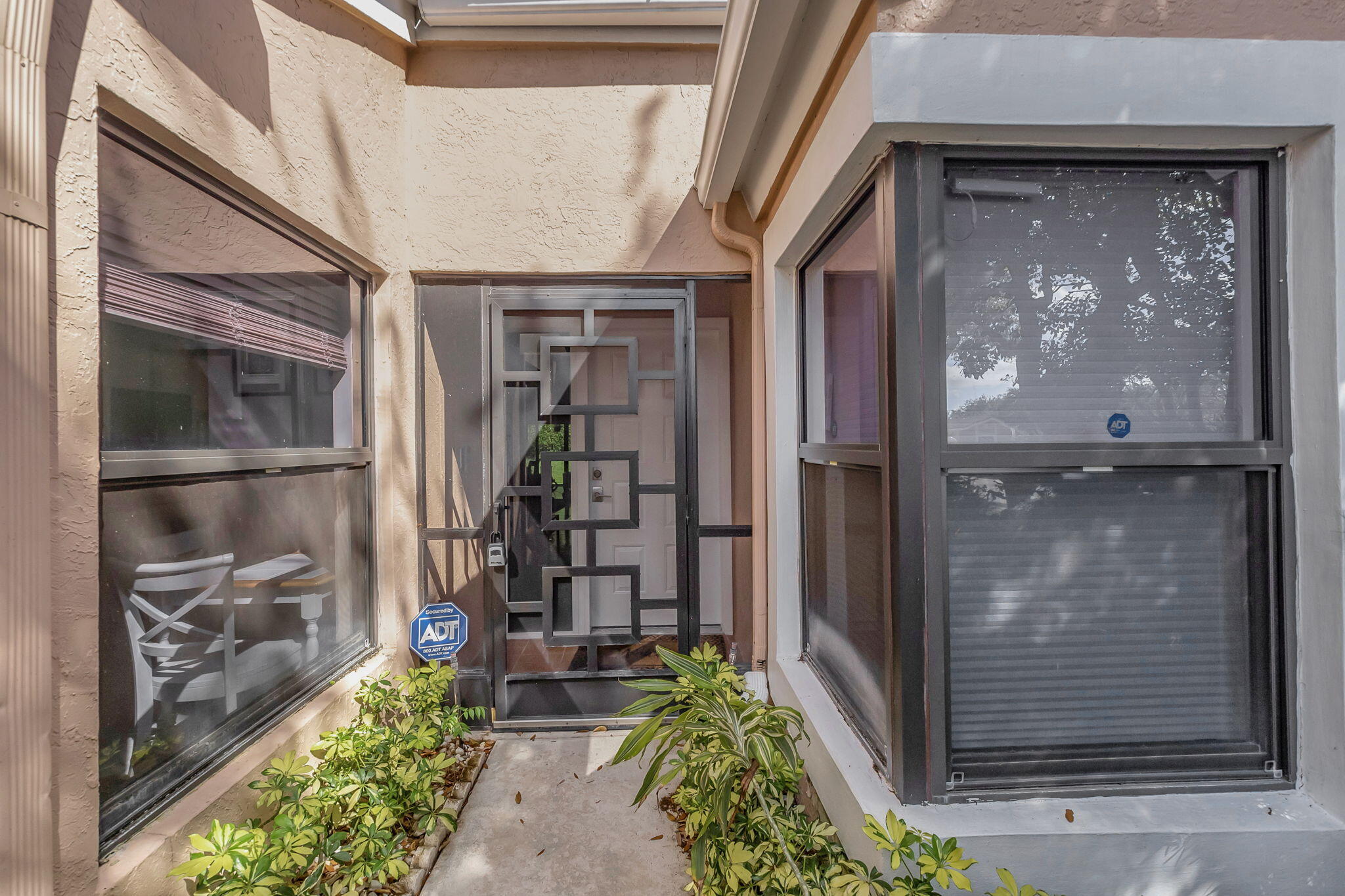 8255 Springlake Drive Boca Raton, FL 33496 - Photo 4 of 48 4-web-or-mls-DSC_8168