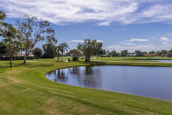 $2,400 | 2500 Northeast 48th Lane, Unit 609, Fort Lauderdale, FL 33308