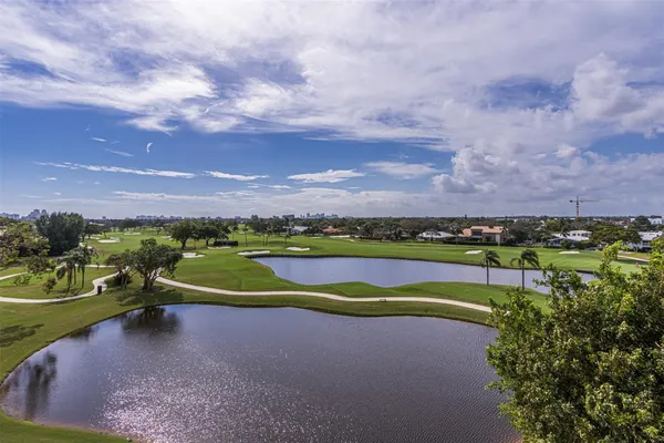 $2,400 | 2500 Northeast 48th Lane, Unit 609, Fort Lauderdale, FL 33308