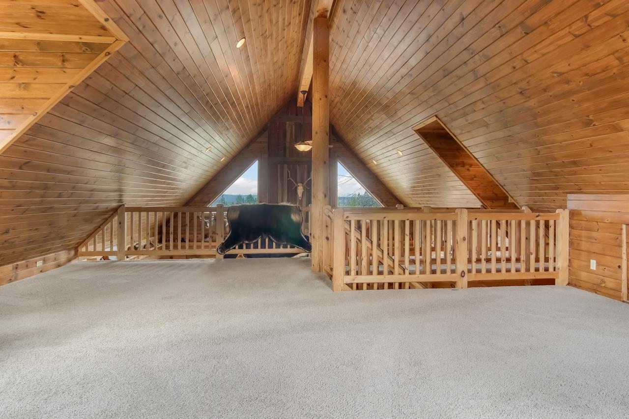 7828 Bennett Road Williamsburg, MI 49690 - Photo 25 of 36 1898950-24.JPG