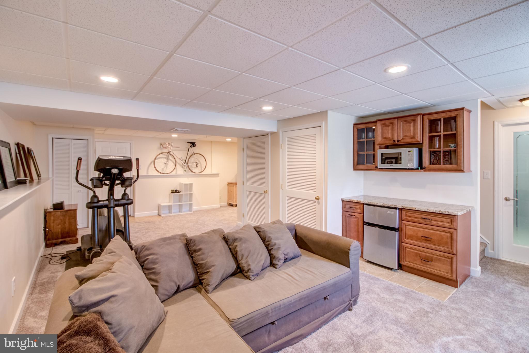 43 Avalon Road Pennington, NJ 08534 - Photo 22 of 48 Gallery Image 22