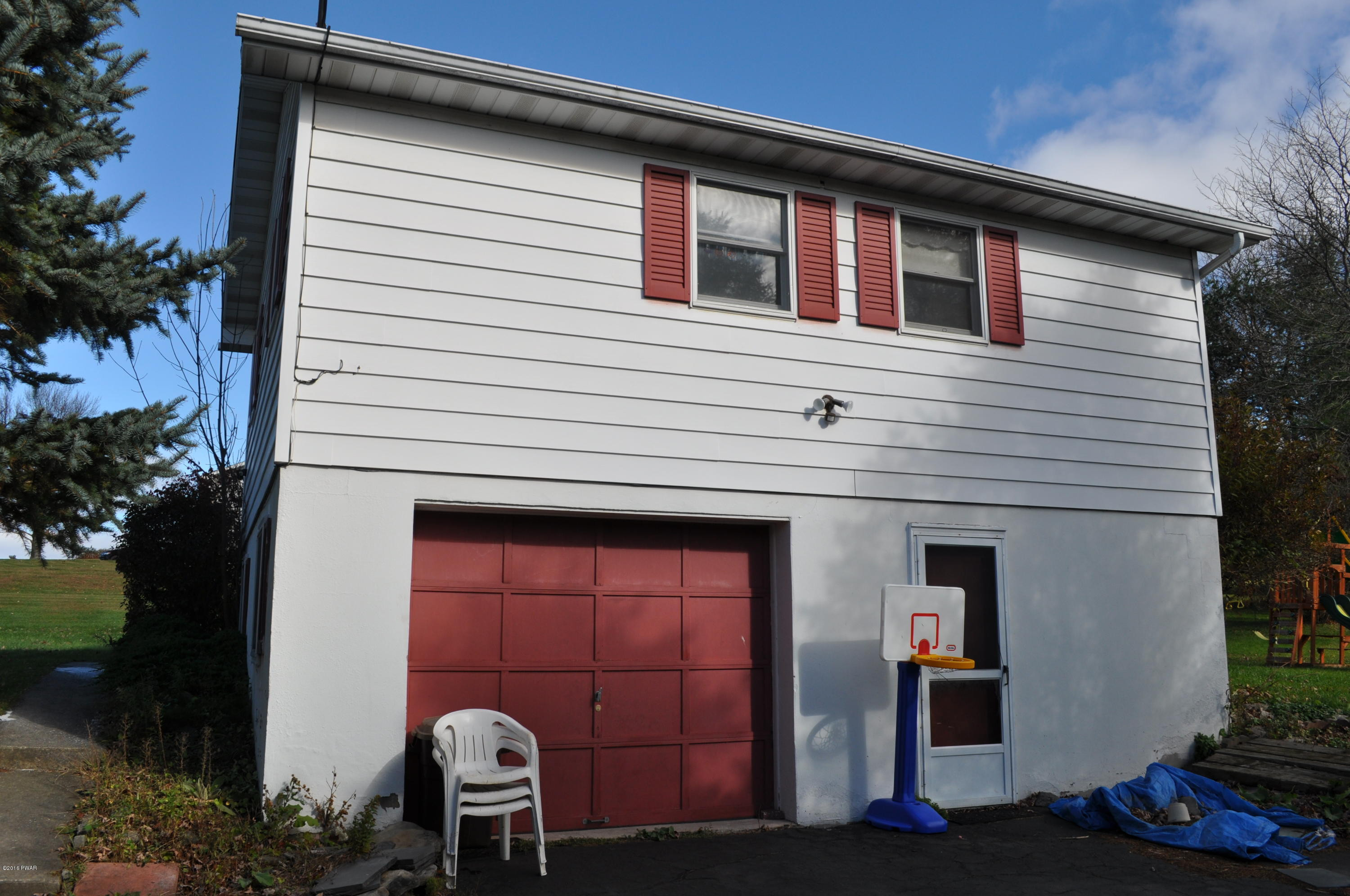 8 Elizabeth Road Beach Lake, PA 18405 - Photo 13 of 15 Attached garage