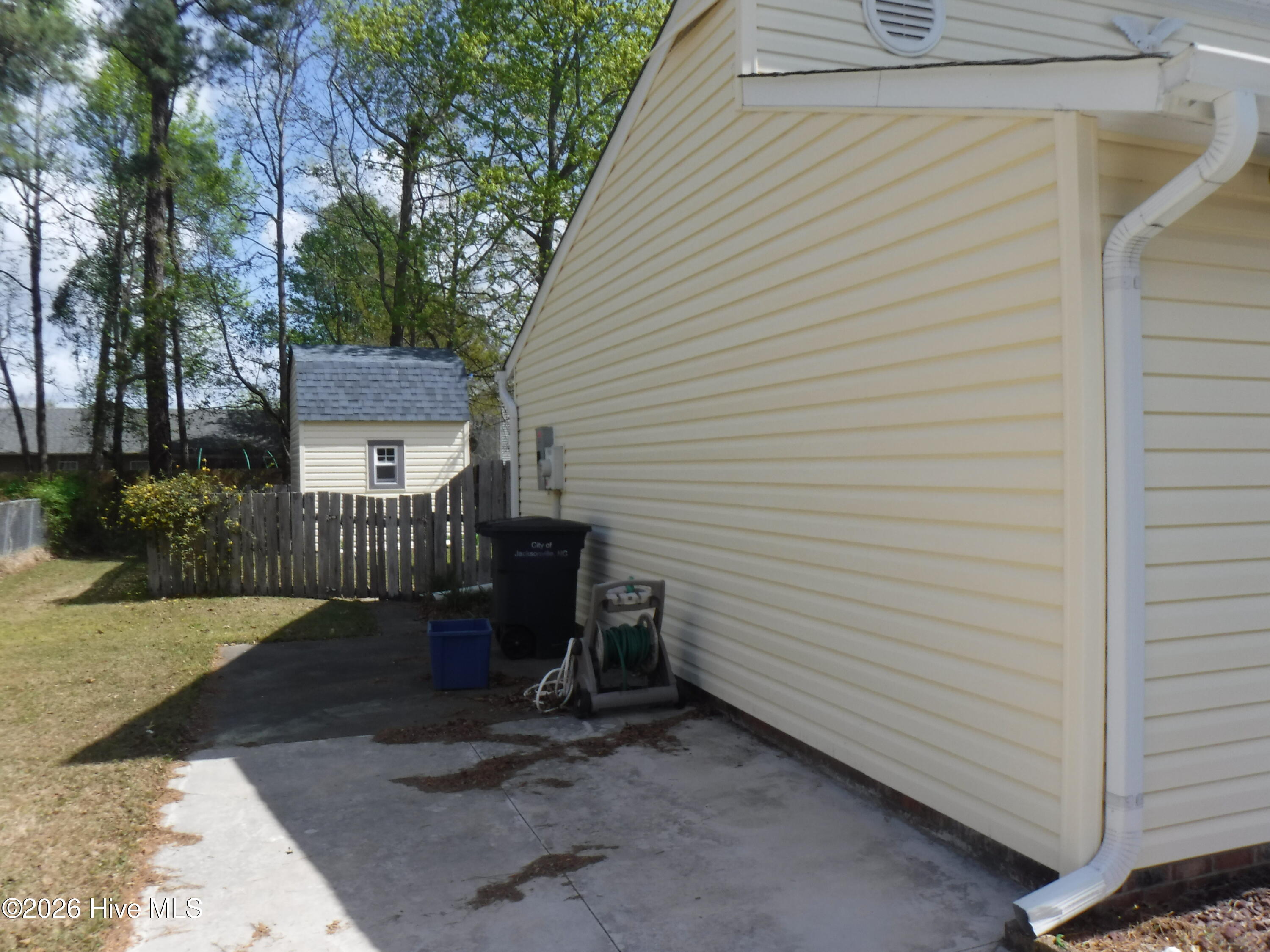 624 Shadowridge Road Jacksonville, NC 28546 - Photo 15 of 17