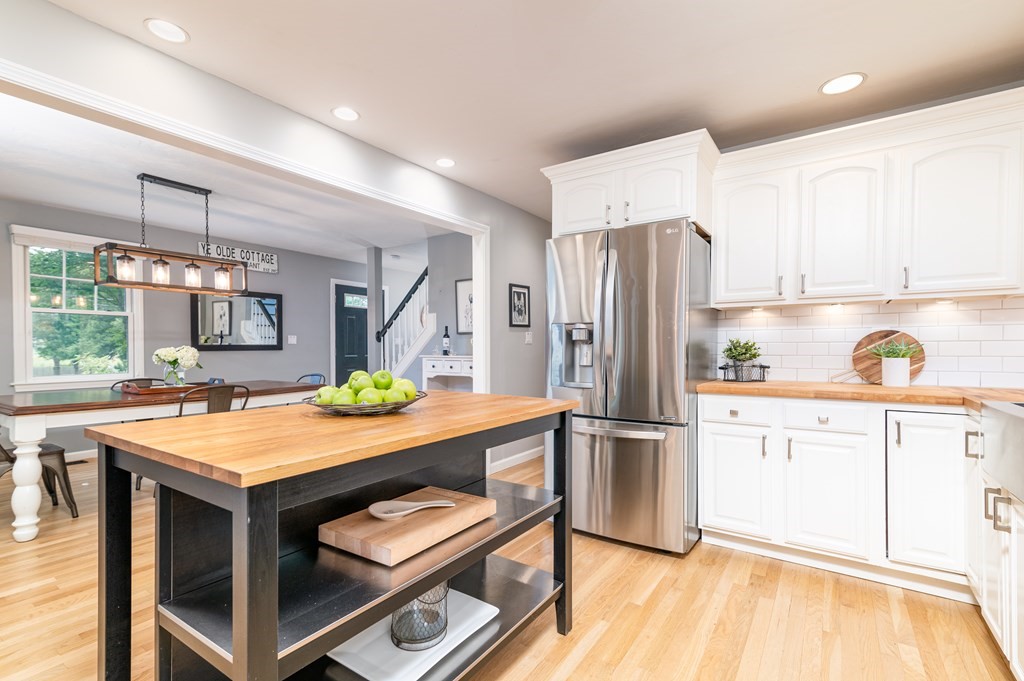 71 Island Road Millis, MA 02054 - Photo 8 of 39 Gallery Image 8