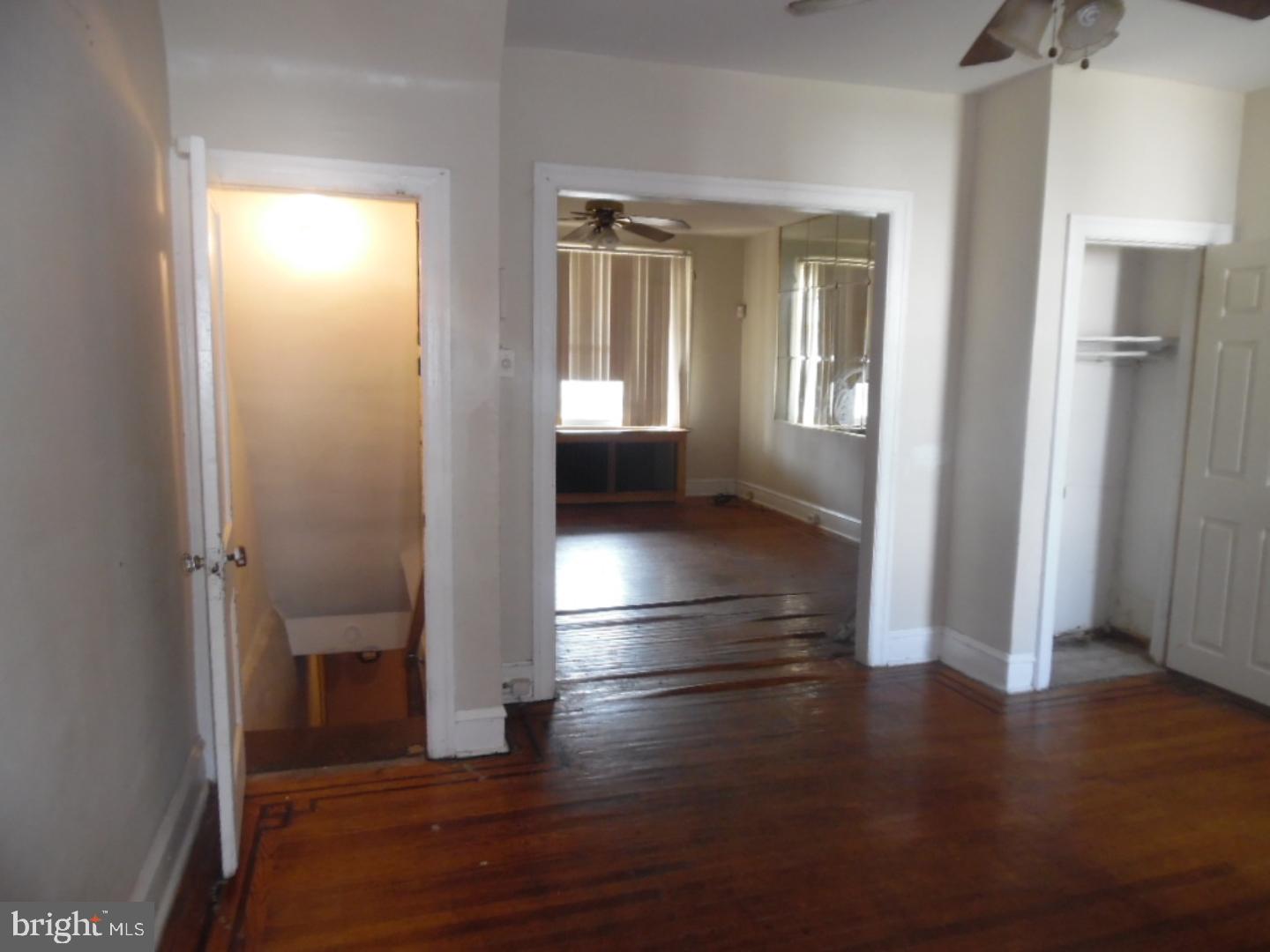 6963 Forrest Avenue Philadelphia, PA 19138 - Photo 3 of 23