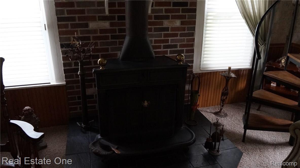60649 Mt Vernon Road Rochester, MI 48306 - Photo 15 of 31 DSC02841.JPG